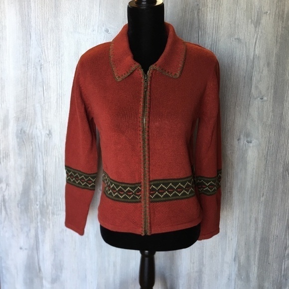 Rust colored zip up hand embroidered sweater - Picture 2 of 5